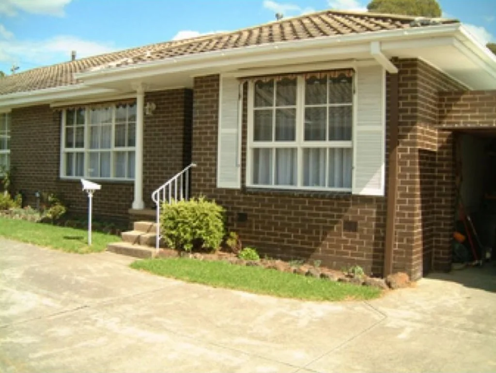 2BR unit CLOSE TO EVERYTHING