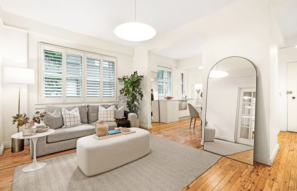 Art Deco North Facing Renovated Apartment in the Heart of Bellevue Hill