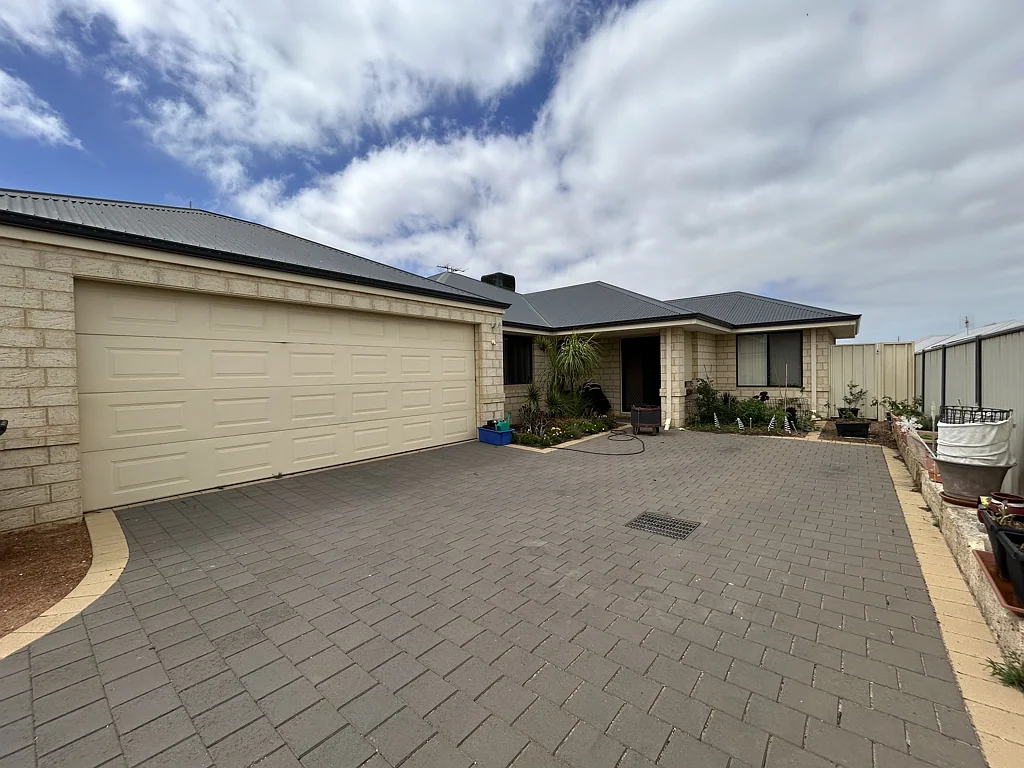 14A Jackson Loop, Wandina, WA 6530