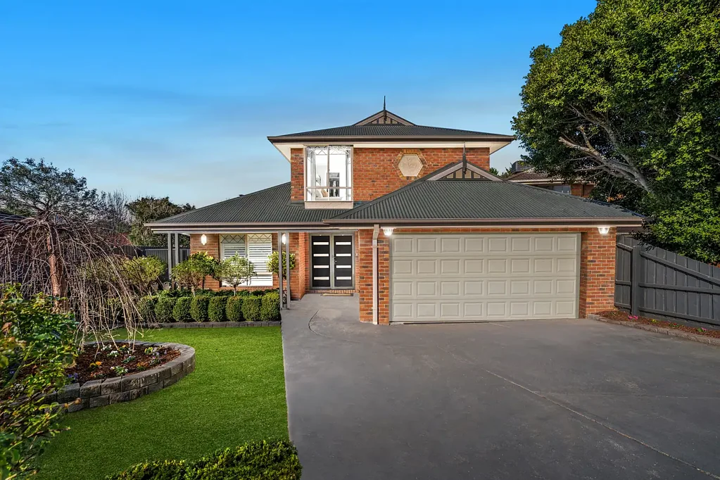 52 Carlisle Road, Ferntree Gully, VIC 3156