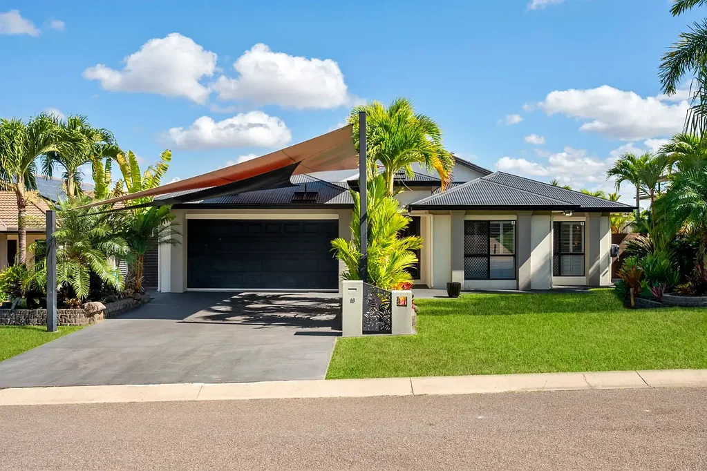 Mount Louisa 4房  A Masterpiece of Style, Space & Serenity – Immaculate Home with Resort-Style Outdoor Living
