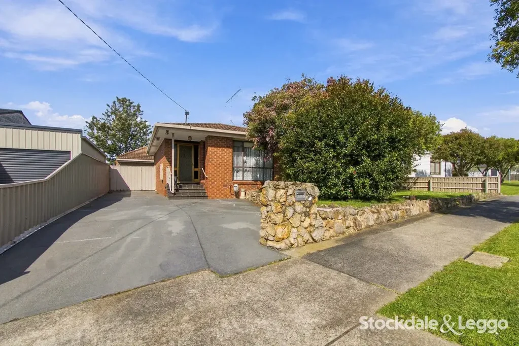 Morwell 3બેડરૂમ Charming Solid Home with Modern Comforts!