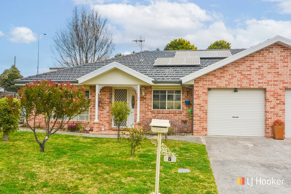 7 Barracks Place, Lithgow, NSW 2790