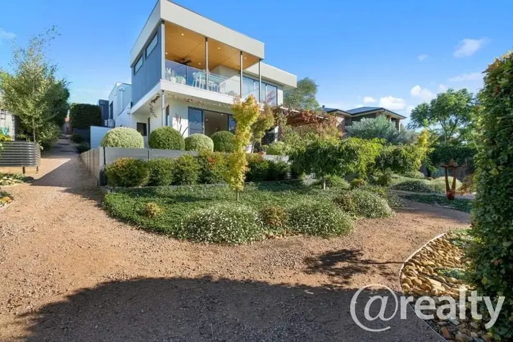 Drouin 3ਬੈੱਡਰੂਮ Exceptional Quality built home and Mountain views