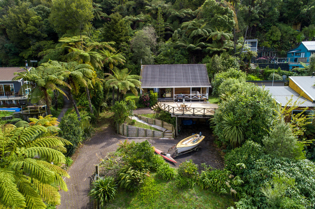 1 Branch Road, Lake Okareka, Rotorua, 2 Bedrooms, 1 Bathrooms