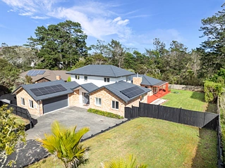 42 Shelter Drive, Greenhithe, North Shore City