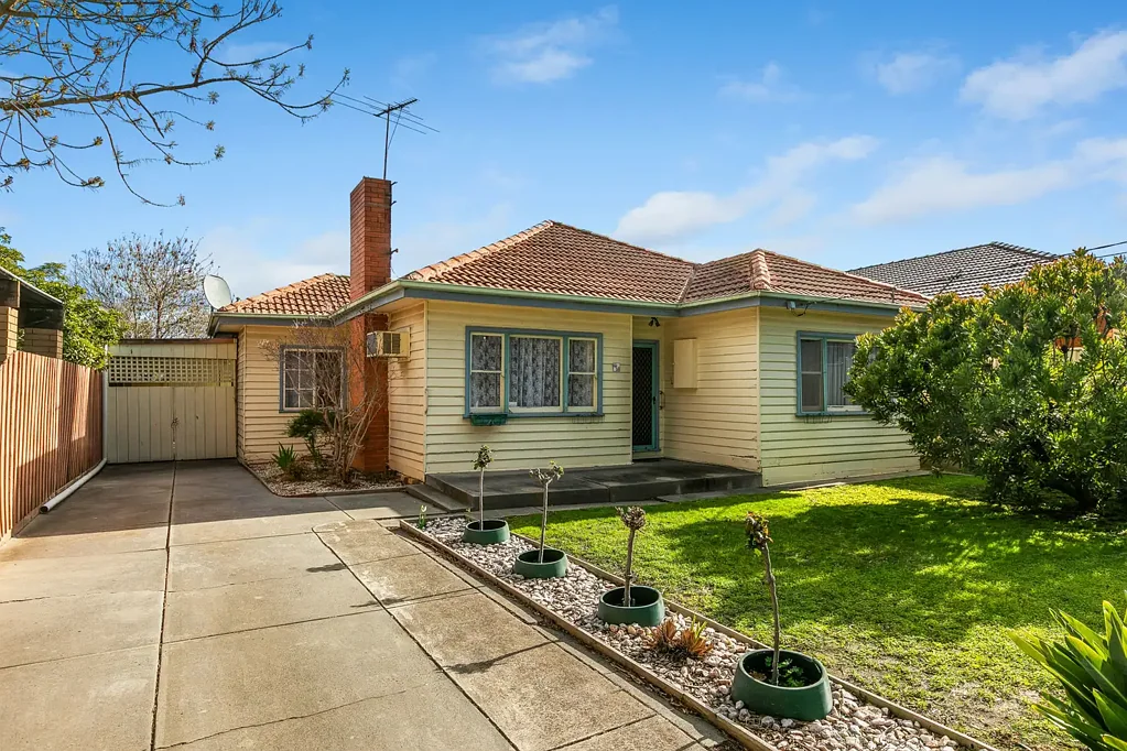 Altona North 3 Bedroom Personality plus potential on Paisley Park
