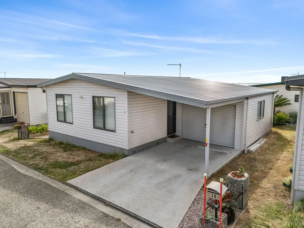 East Devonport 2Habitaciones Immaculate Over-50s Leasehold Home in Beachside Village