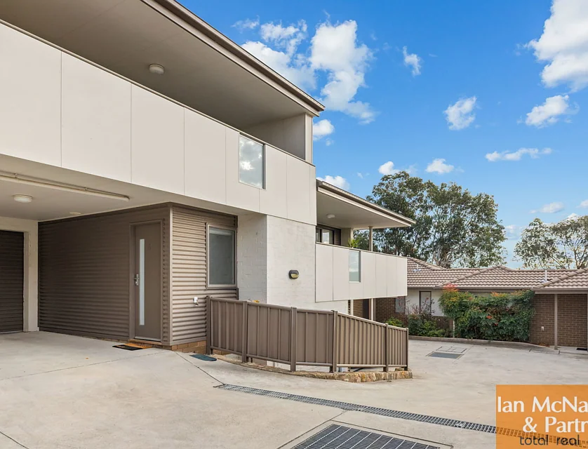 5/49 Uriarra Road, Crestwood, NSW 2620, 2房, 2浴, Townhouse