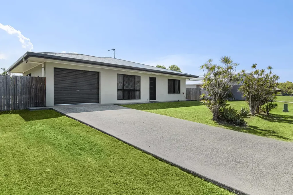 Mareeba 4ਬੈੱਡਰੂਮ Perfect Family Home or Investment in Kenneally Estate
