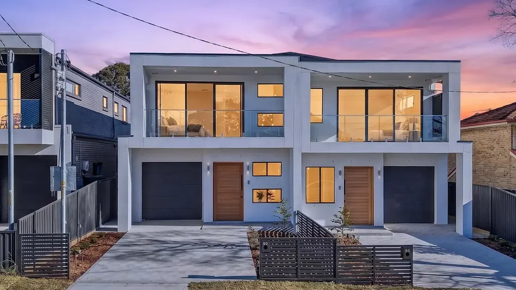 Macquarie Fields 6chambre Brand New Luxury Family Masterpiece with Detached Studio