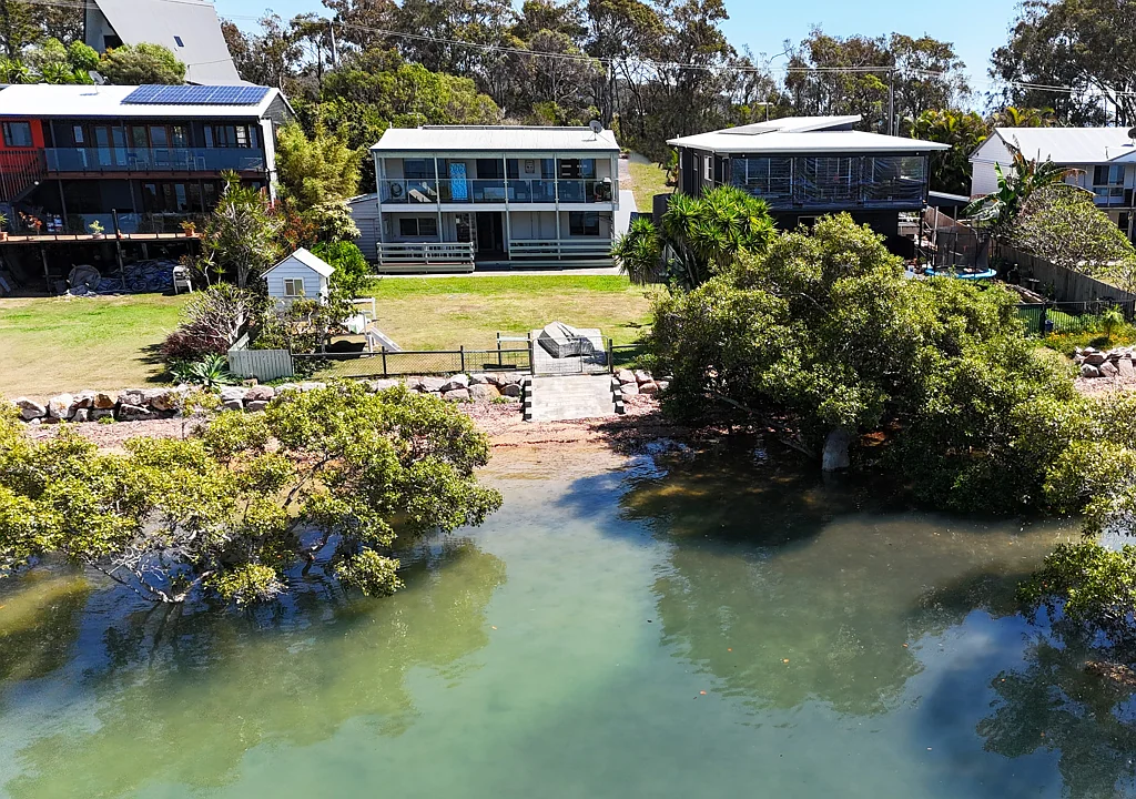 34 Coorong Street, Macleay Island, QLD 4184