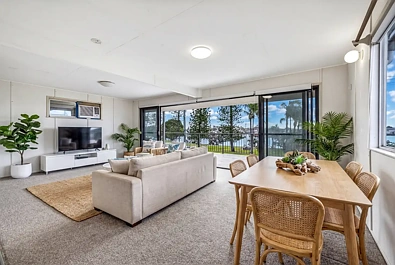 19 Harbour Parade, Buddina, QLD 4575, 4房, 2浴, House