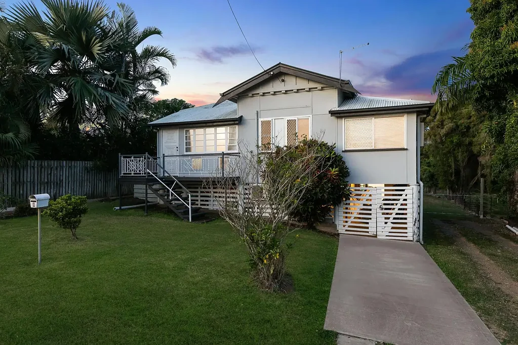 8 Kluver Street, Park Avenue, QLD 4701