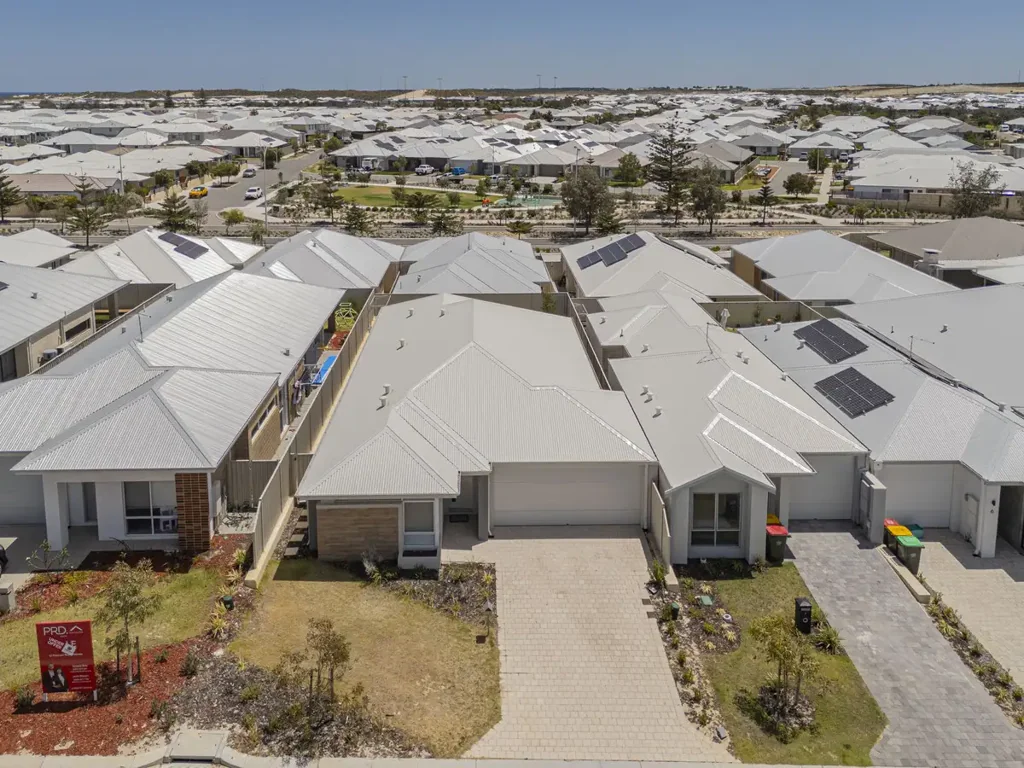 10 Primrose Road, Alkimos, WA 6038