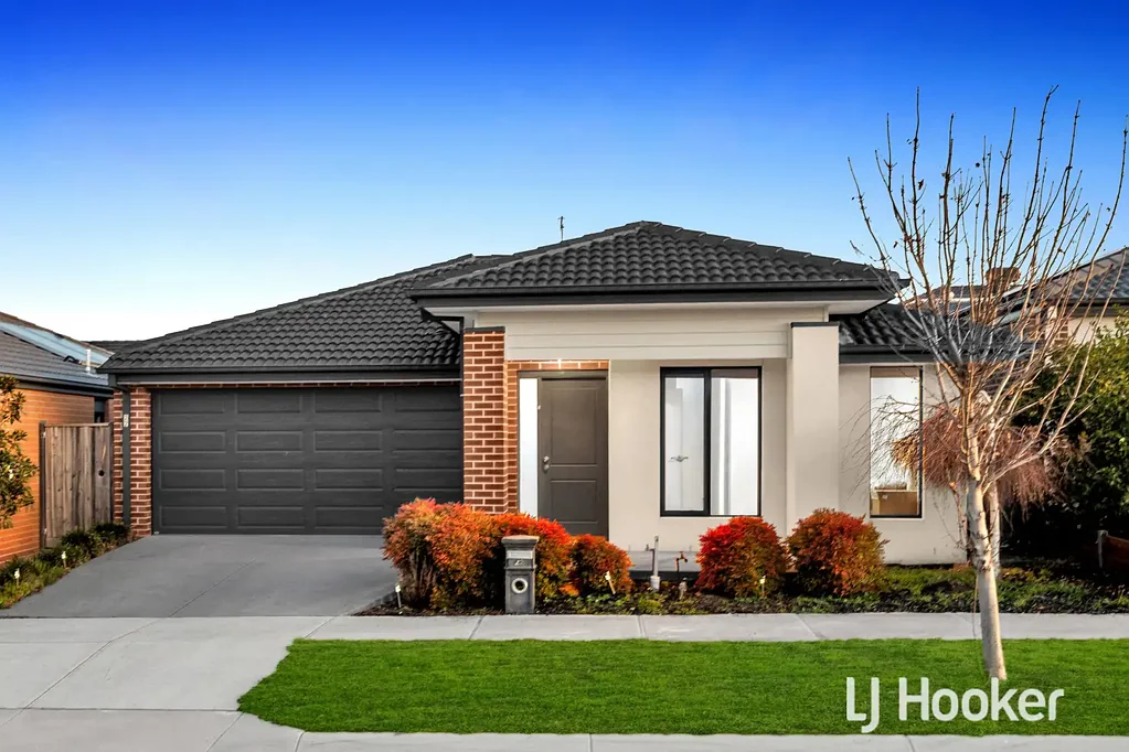 Clyde North 3房  Attention Investors: Premium Investment Opportunity in Prime Location!