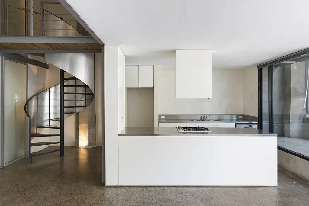 Immaculate warehouse conversion apartment