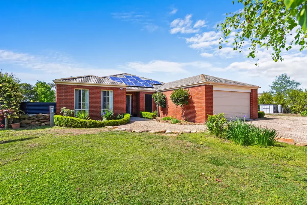 5 Sarah Court, Wurruk, VIC 3850