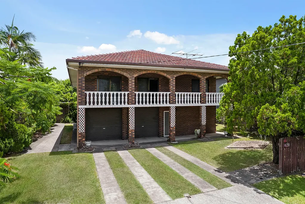 16 Shackleton Street, Kedron, QLD 4031