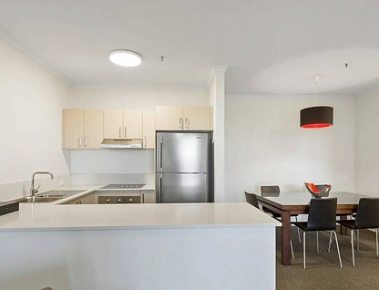 1711/333 Exhibition Street, Melbourne, Melbourne CBD, 2 कमरे, 2 बाथरूम, Apartment