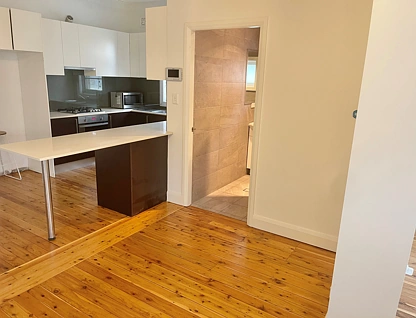 16a Vincents Avenue, Arncliffe, South Western Suburbs, 2房, 1浴, House