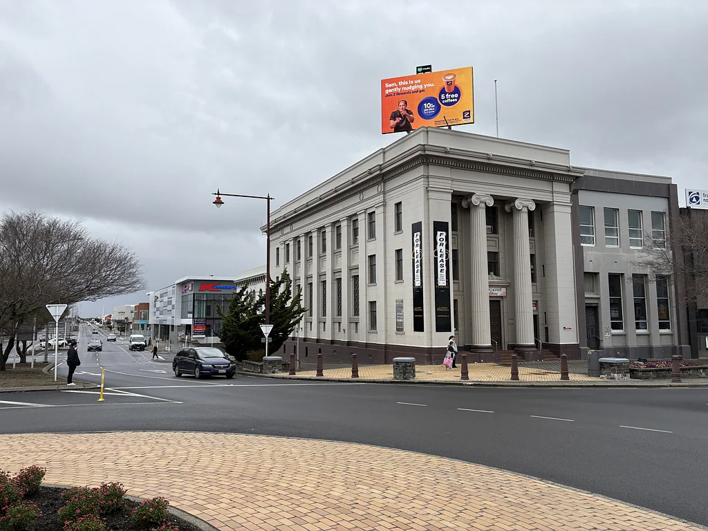 Invercargill One of Invercargill's busiest corners!!