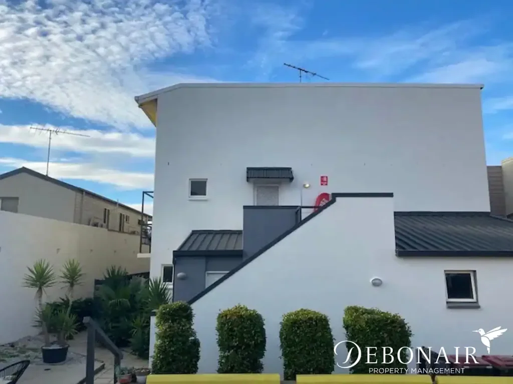Fully Furnished Two Bedroom Apartment