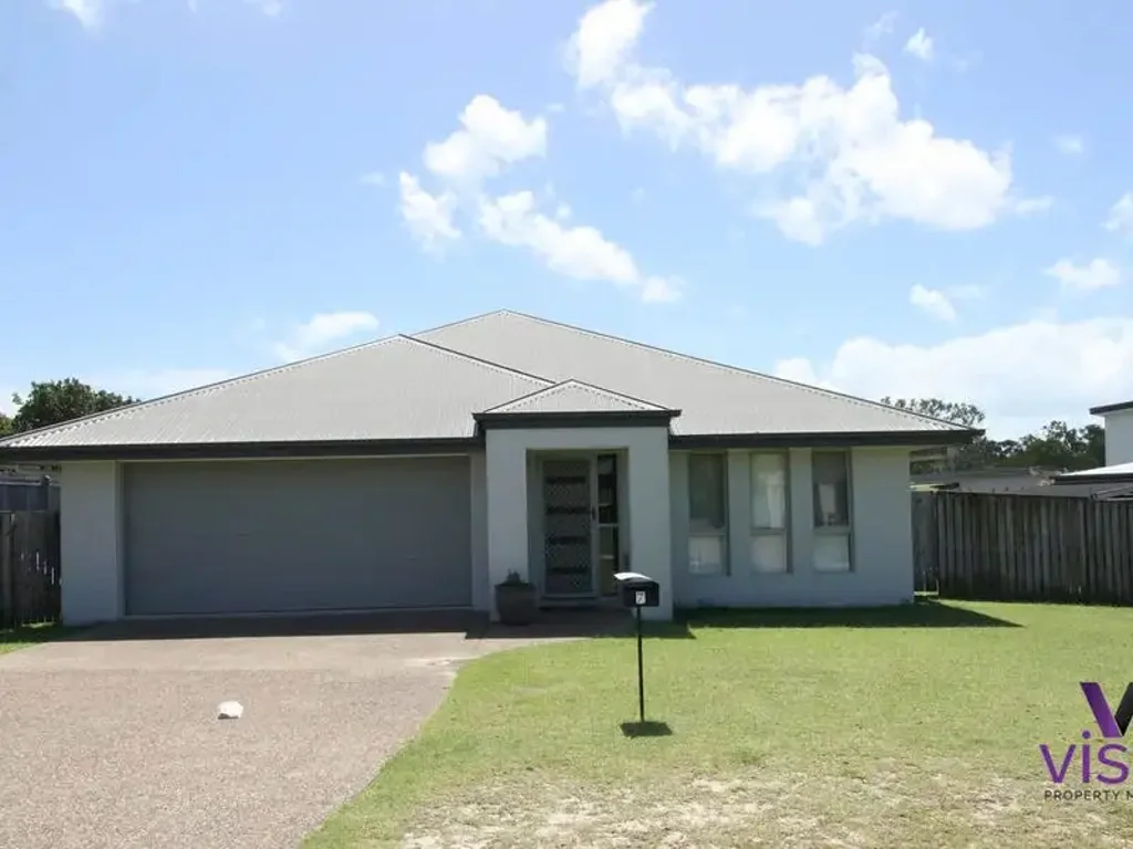 SPACIOUS AIR-CONDITIONED FAMILY HOME