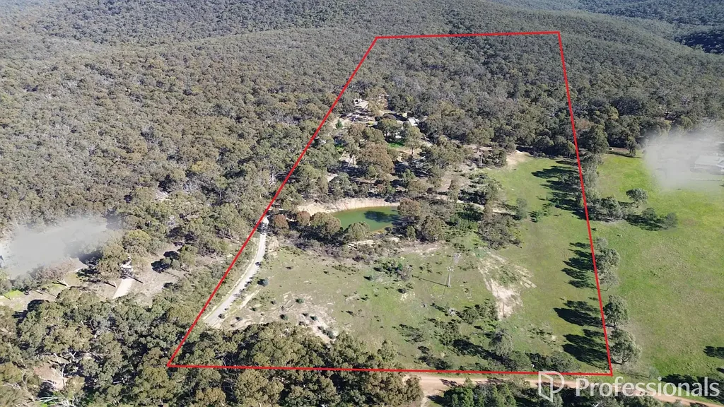 Toolern Vale  A RARE OPPORTUNITY TO PURCHASE A STUNNINGLY BEAUTIFUL RURAL LIFESTYLE RETREAT.