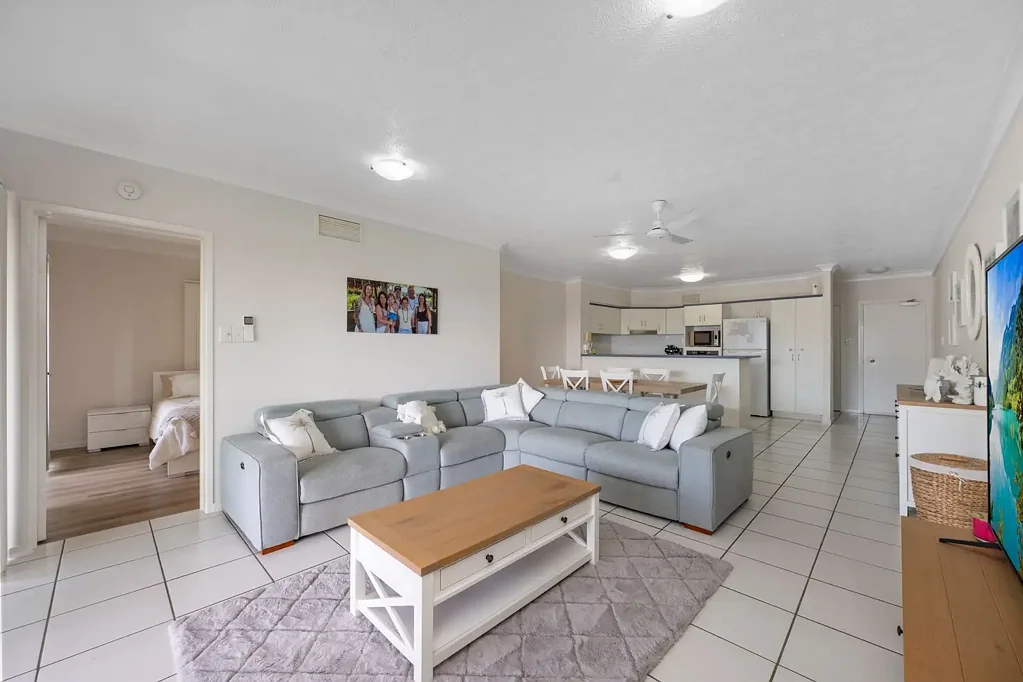 Belgian Gardens 3房  Coastal Comfort with Stunning Ocean & Pool Views