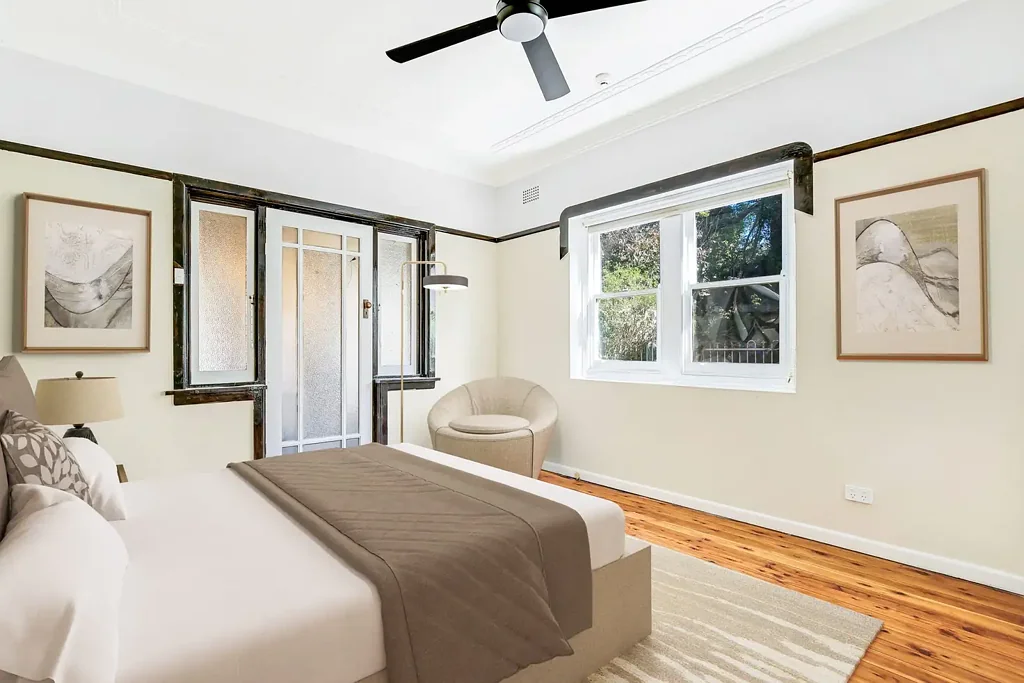 Spacious 2-Bedroom with Sunroom Art Deco Unit – Prime Summer Hill Location