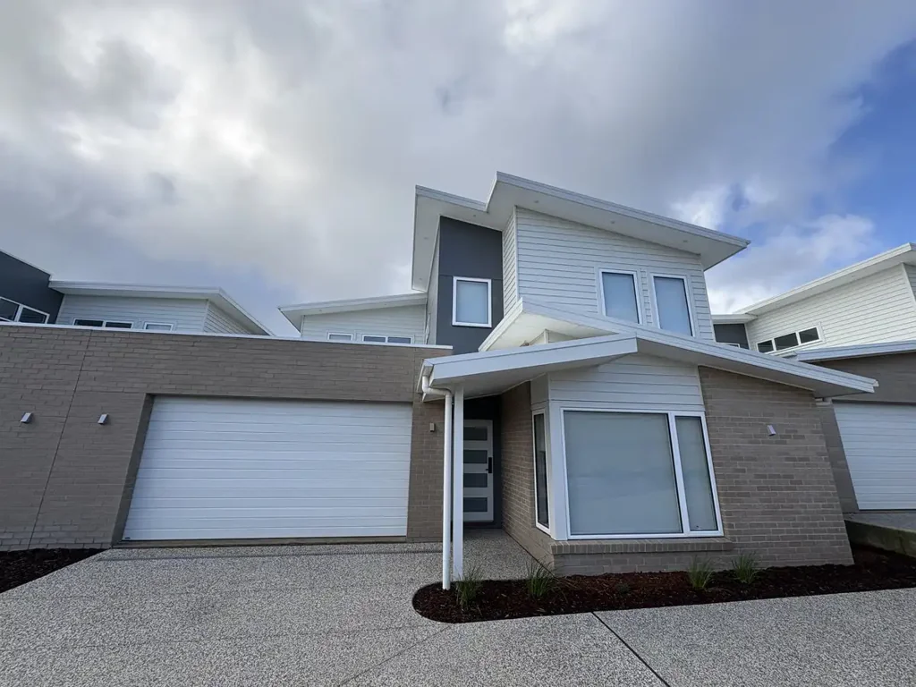 Brand New Architecturally Designed Townhouse in Prime Hospital Precinct