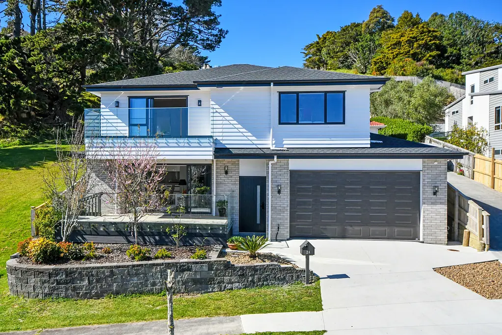 Flat Bush 4 Bedroom BRAND NEW IN MISSION HEIGHTS