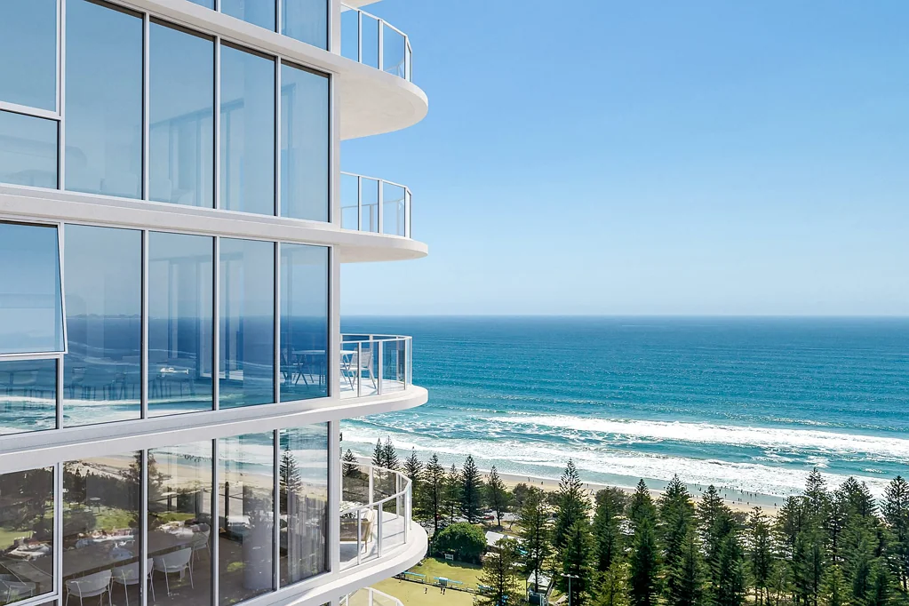 Broadbeach 2部屋 An outstanding lifestyle address.