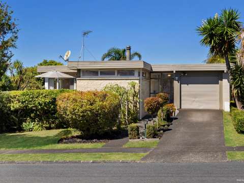 Sunnyhills 3房  FIRST TIME ON THE MARKET IN 36 YEARS!