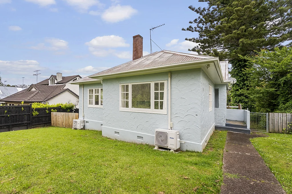 Orakei 3ਬੈੱਡਰੂਮ 799 m² (approx.) Freehold in Orakei, renovate, Ext