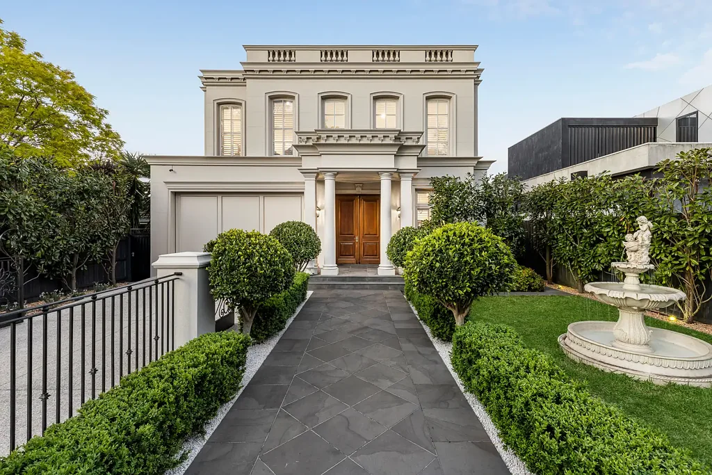 19 Head Street, Balwyn, VIC 3103