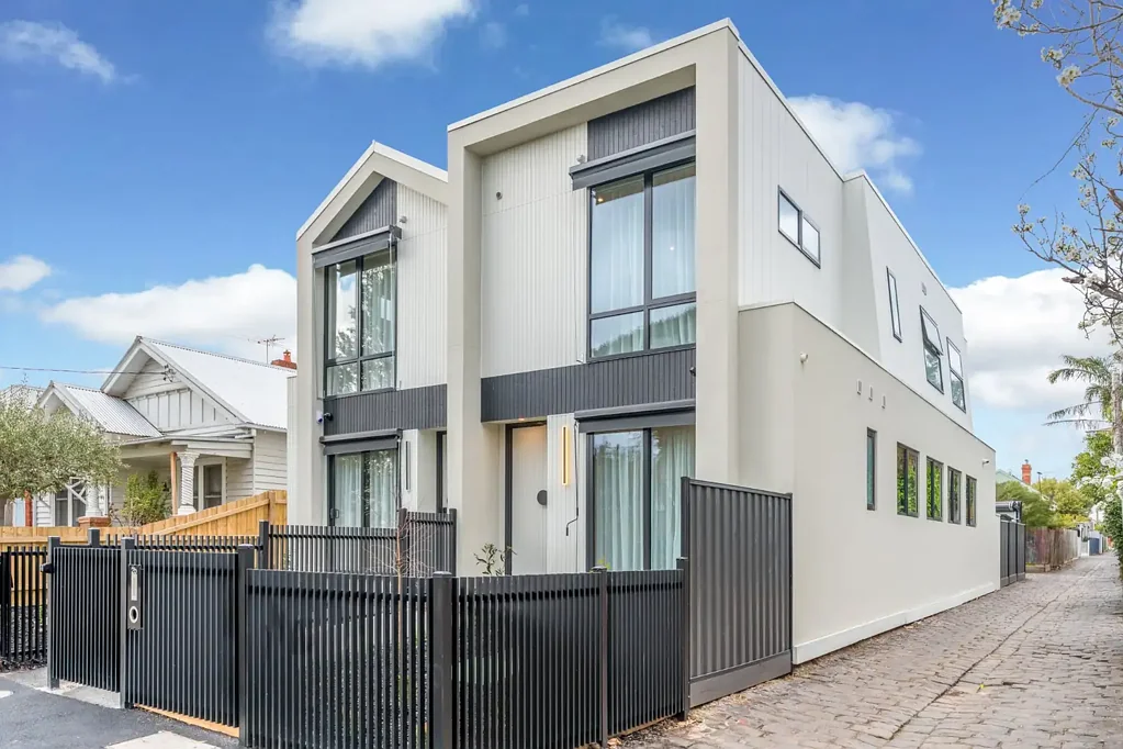 Brunswick 3ਬੈੱਡਰੂਮ Sophisticated Style Meets Spacious Living