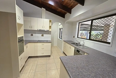 4 Liandra Street, Avoca, QLD 4670, 4房, 2浴, House