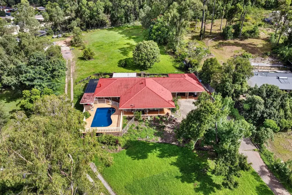 4 Georgina Street, Oxenford, QLD 4210
