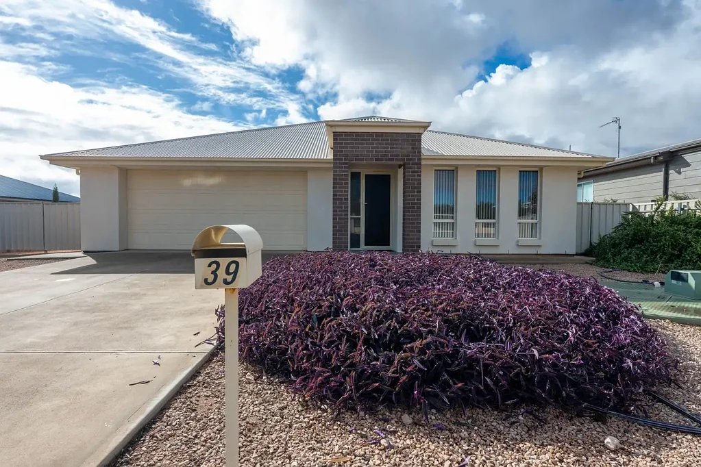 Moonta Bay 3कमरा Modern home in great location
