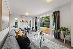 2/77 Denise Crescent, Hornby