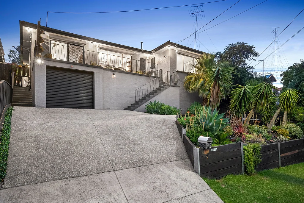 64 Valley Crescent, Glenroy, VIC 3046