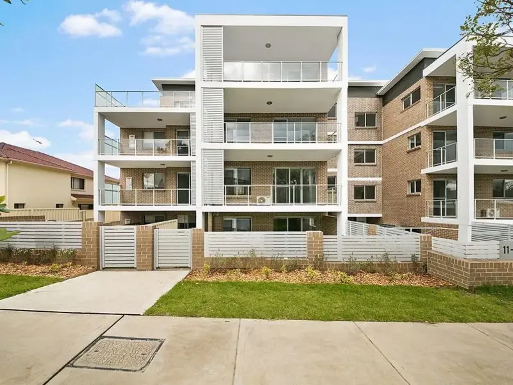Near New Designer Apartment