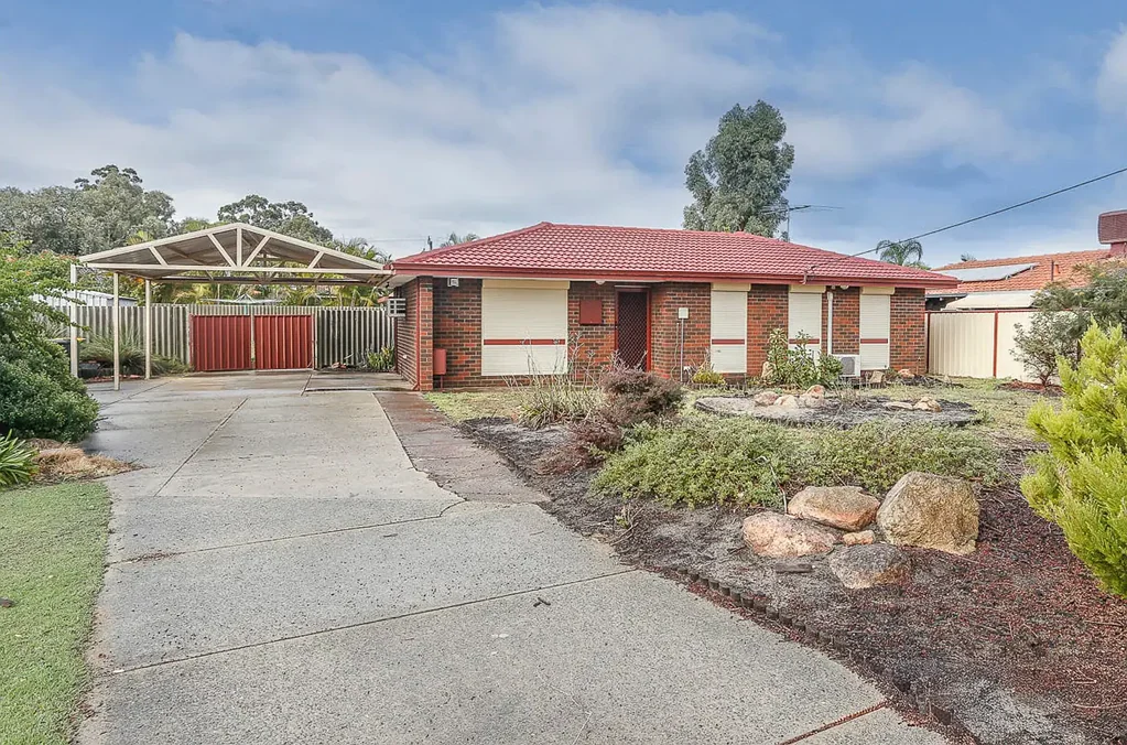 Forrestfield 3Zimmer Entertain, Relax & Enjoy – Spacious Home on 734m²