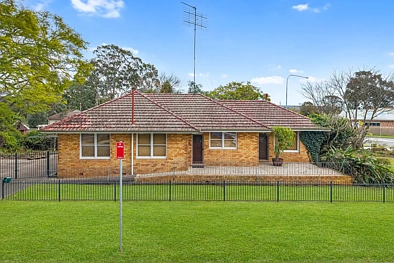 Emu Plains 4 Bedroom R3 ZONED 1062m² BLOCK + 450m FROM STATION