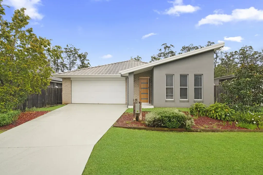 Port Macquarie 4房  Easy Living with a Relaxed Coastal Feel