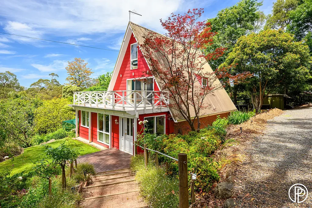 3 Carroll Street, Launching Place, VIC 3139