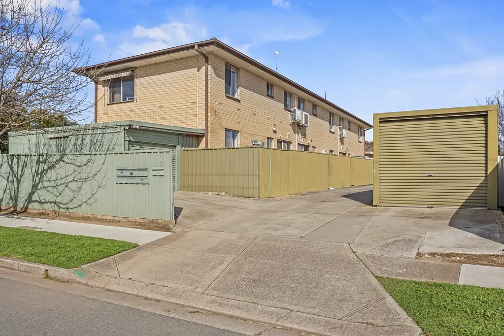 Clearview 2房  A Comfortable, Well Designed Unit in a Convenient, Amenity Rich Location