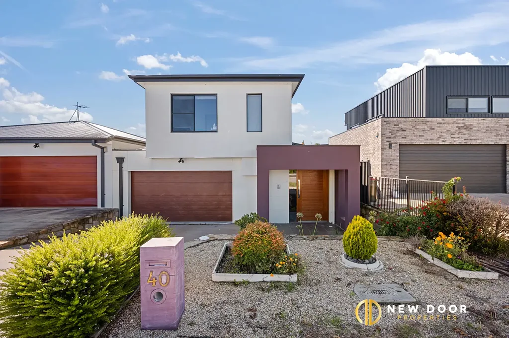Throsby 4Zimmer Modern Family Living in a Convenient Location!